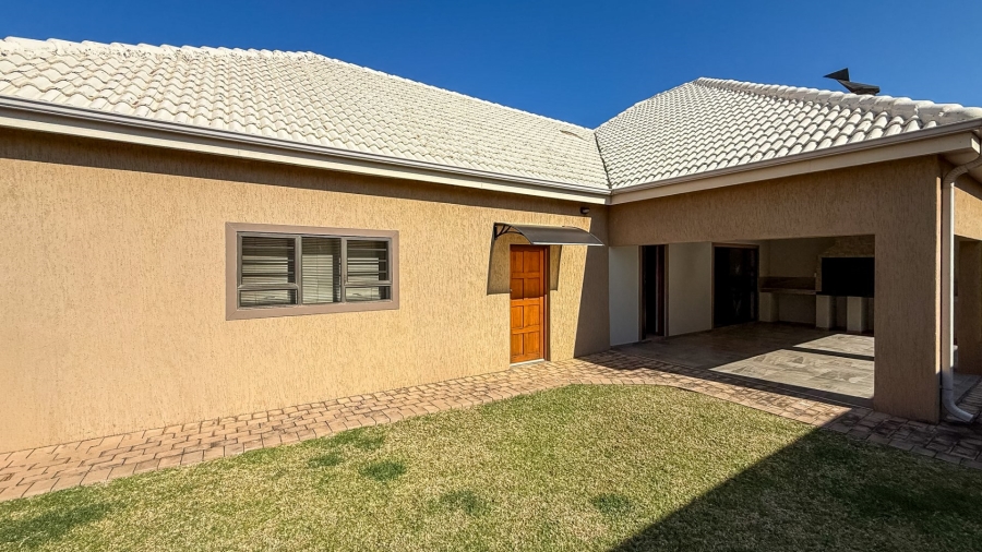  Bedroom Property for Sale in Wilkoppies North West
